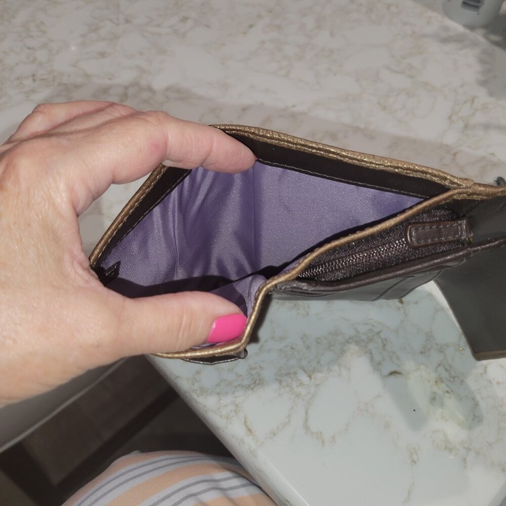 Coach Wallet - Picture 9 of 9